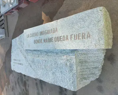 El monolito, foto 14 de 19