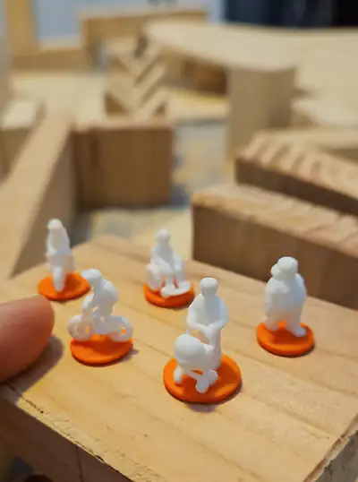 Figuritas de personas para habitar la maqueta